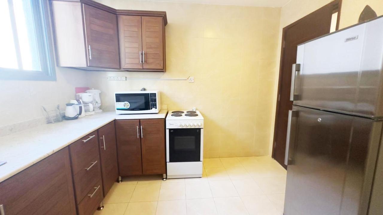 Hotel Leaders Plaza Salmiya Кувейт Екстериор снимка