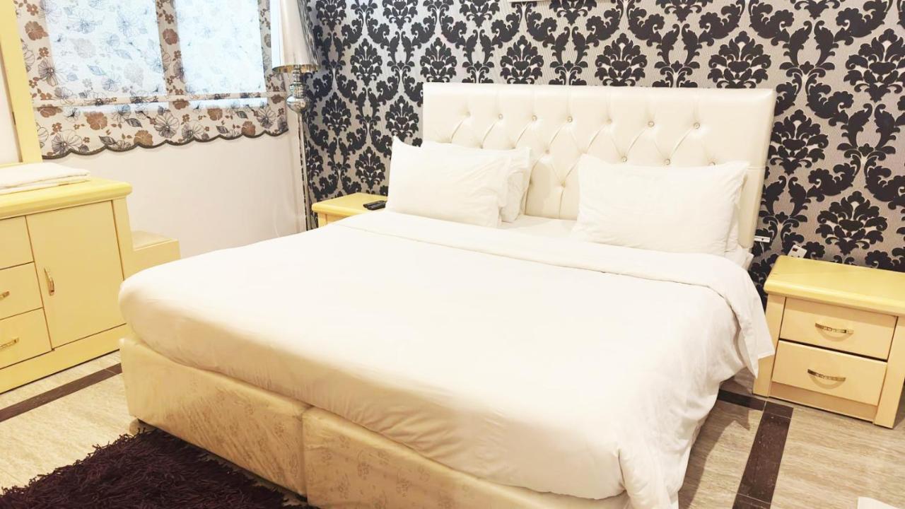 Hotel Leaders Plaza Salmiya Кувейт Екстериор снимка