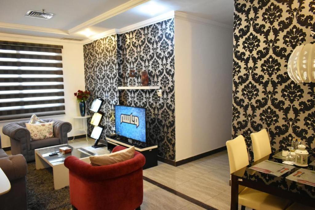 Hotel Leaders Plaza Salmiya Кувейт Екстериор снимка