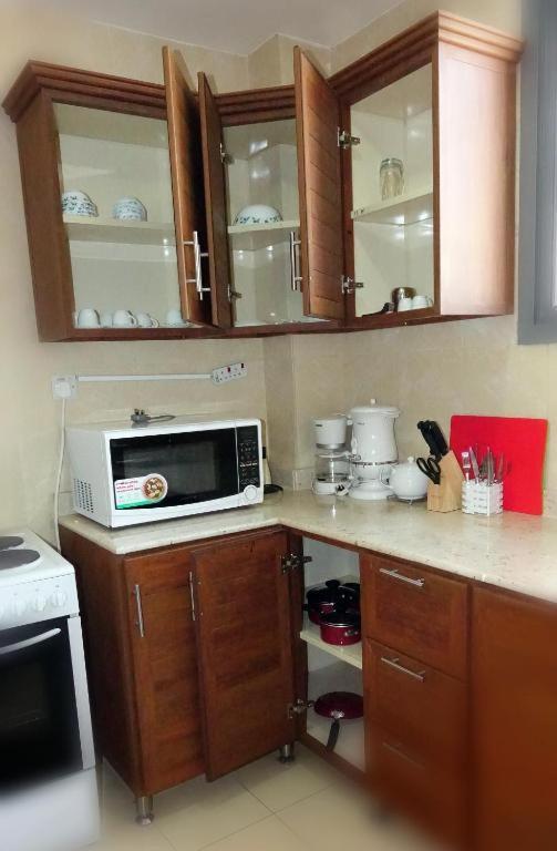 Hotel Leaders Plaza Salmiya Кувейт Екстериор снимка
